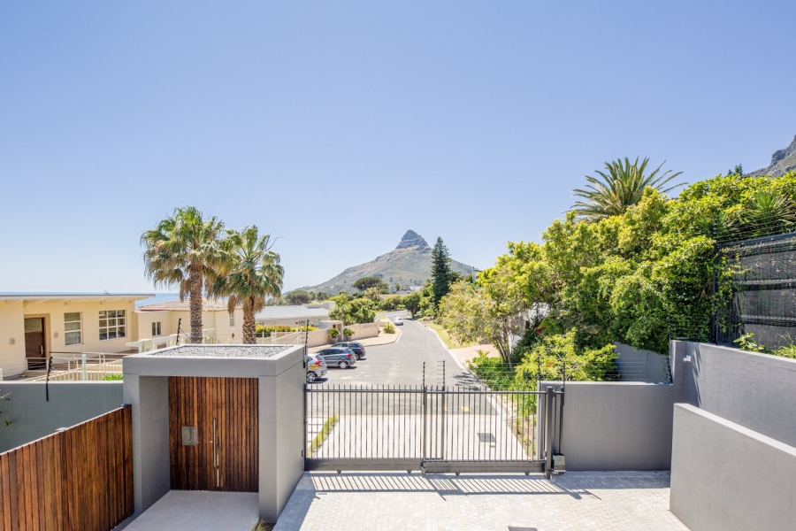 6 Bedroom Property for Sale in Camps Bay Western Cape